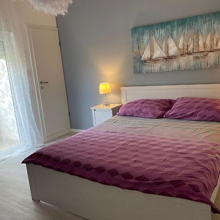 Apartments Mare Banjol Εξωτερικό φωτογραφία