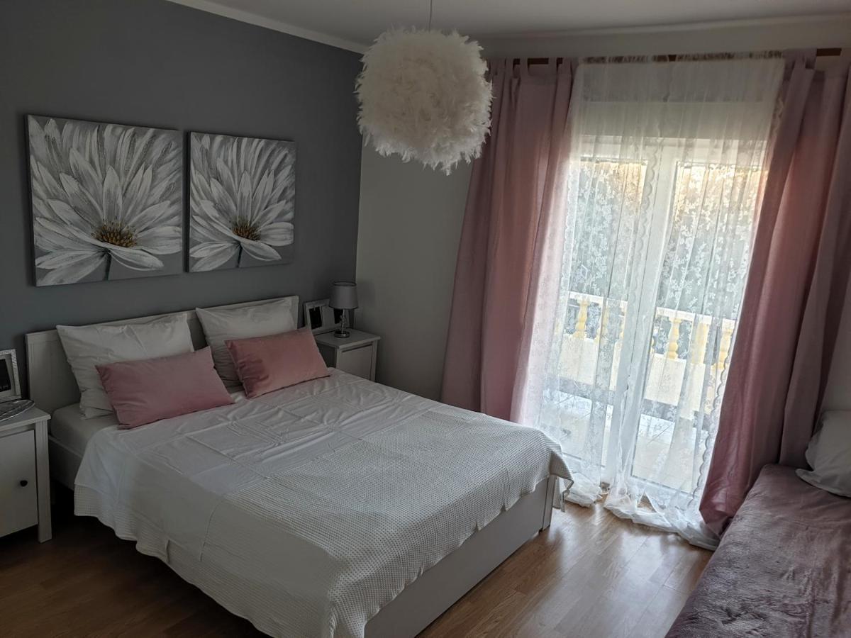 Apartments Mare Banjol Εξωτερικό φωτογραφία