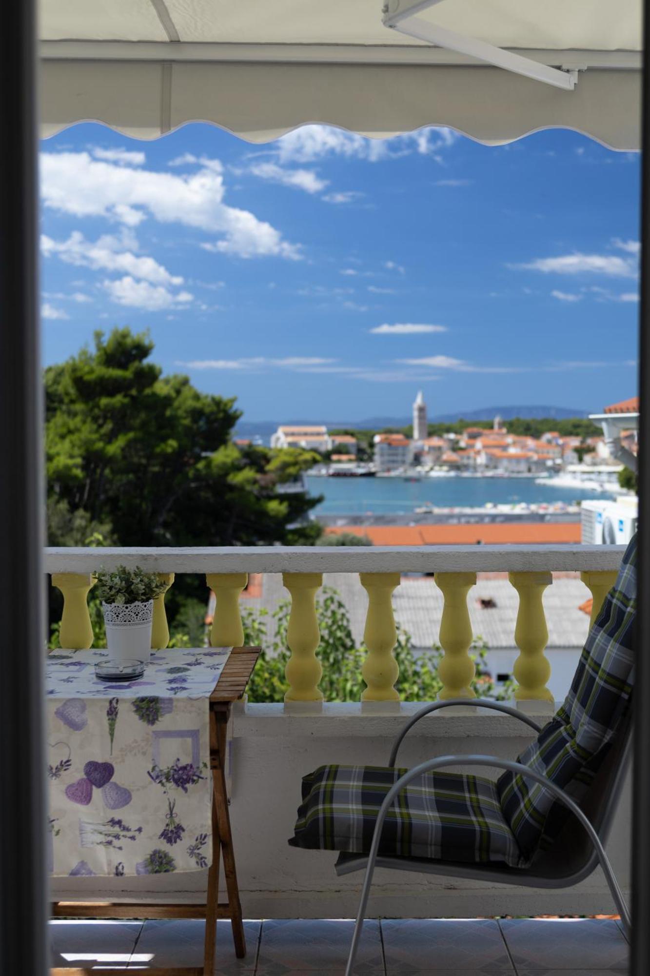 Apartments Mare Banjol Εξωτερικό φωτογραφία