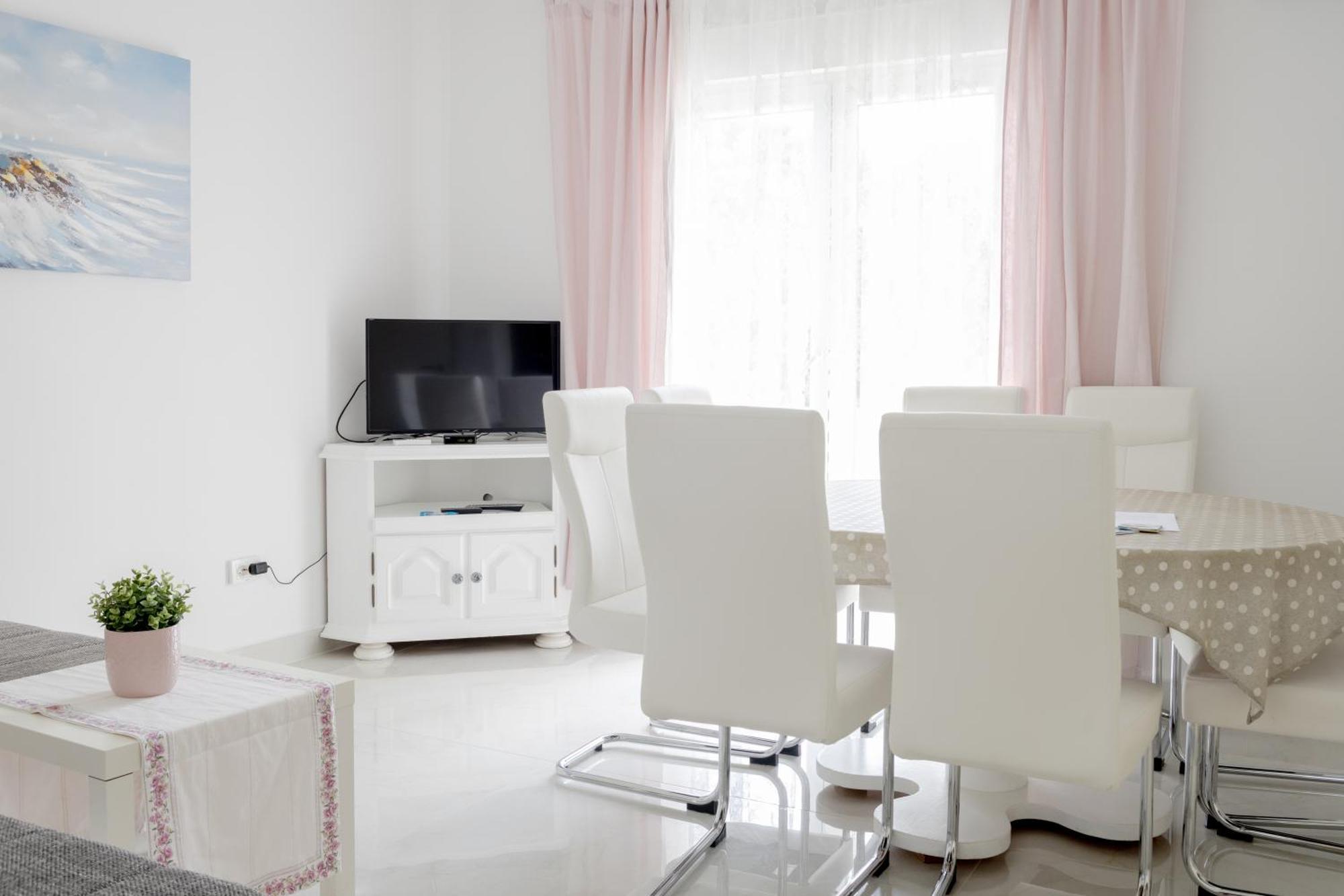 Apartments Mare Banjol Εξωτερικό φωτογραφία