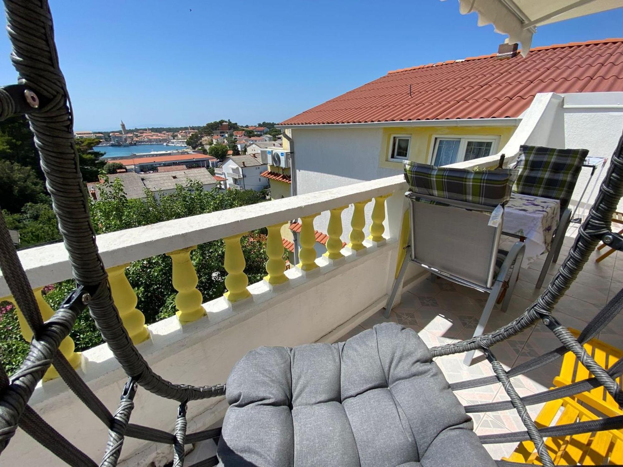 Apartments Mare Banjol Εξωτερικό φωτογραφία