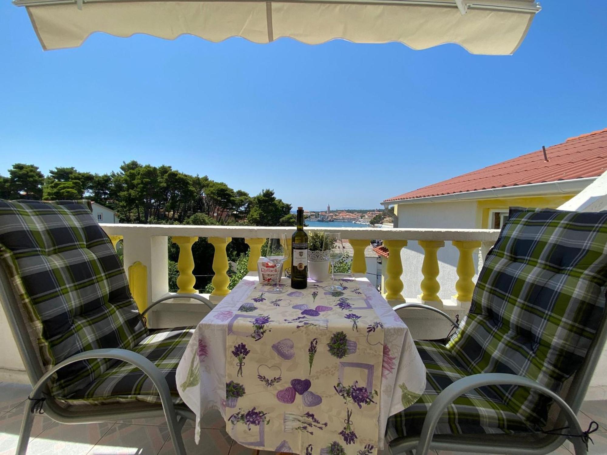 Apartments Mare Banjol Εξωτερικό φωτογραφία